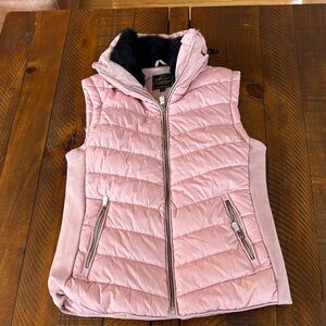Women's Light Pink Quilted Vest